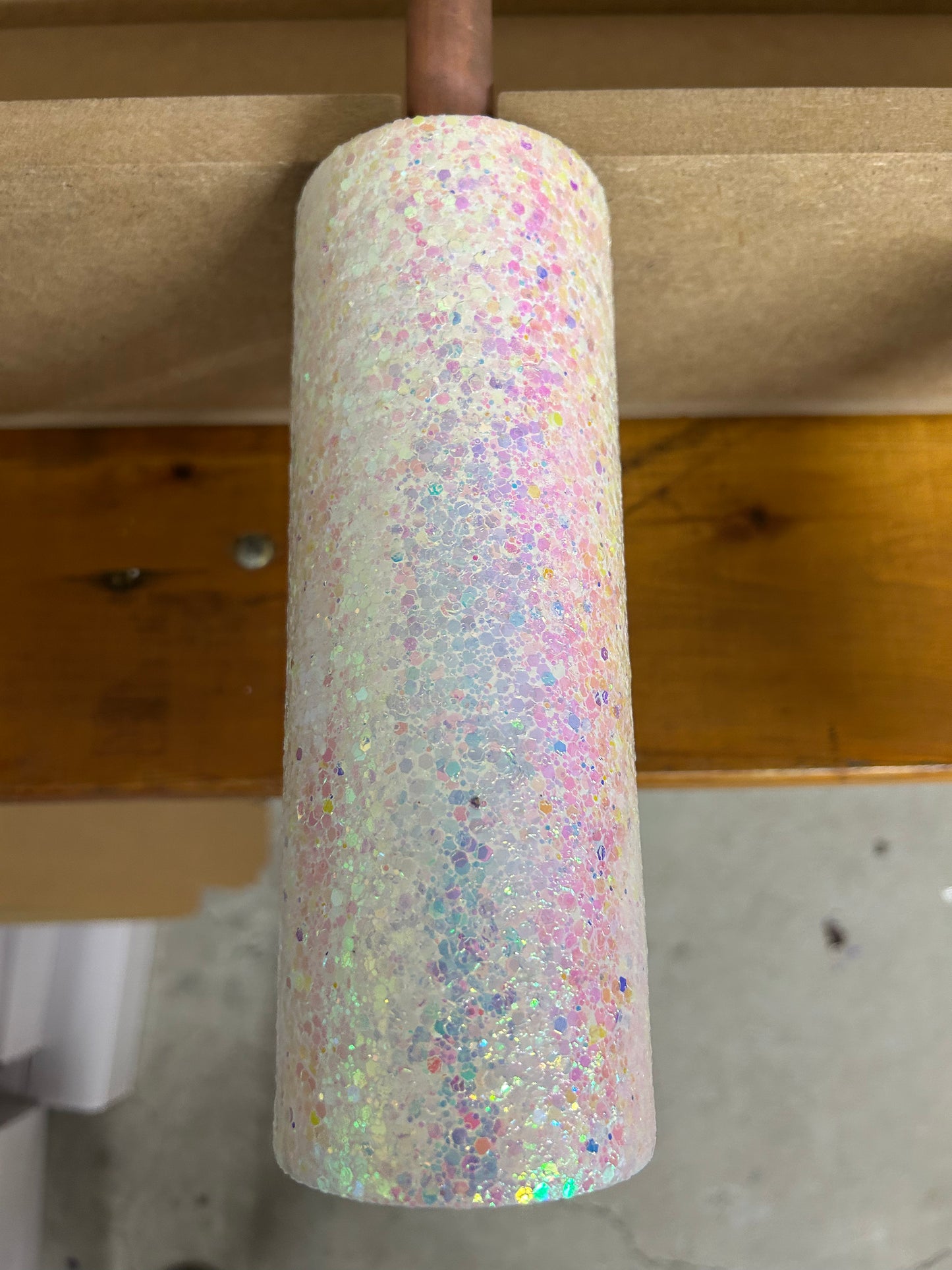 Glitzer-Tumbler 20oz verfügbar für TT–Live